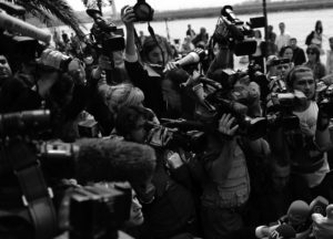 Essaim de journalistes